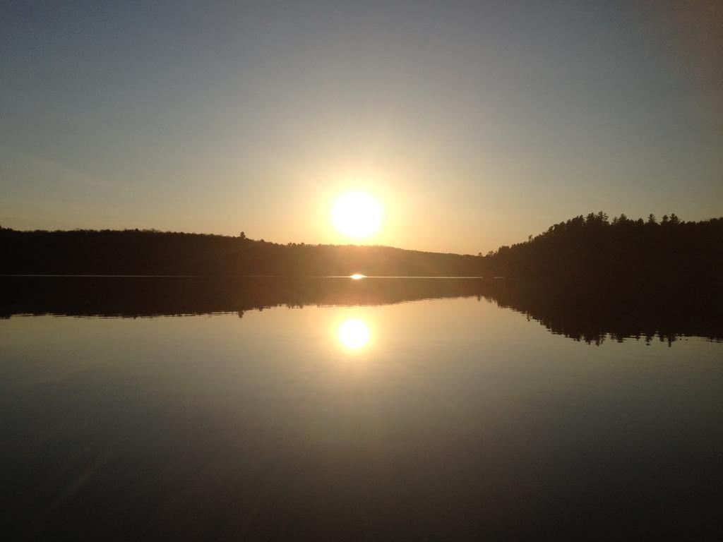 Little Hawk Resort & Marina Algonquin Highlands Eksteriør billede