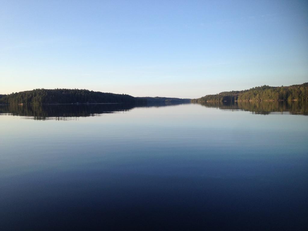 Little Hawk Resort & Marina Algonquin Highlands Eksteriør billede